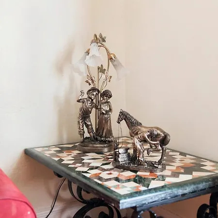 3 Bedroom Townhouse Close To City Centre Mouy60 *