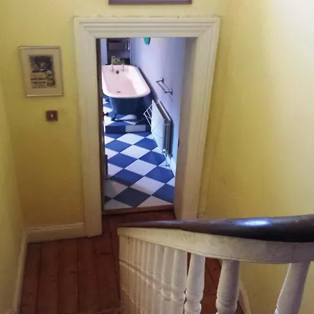 펜션 3 Bedroom Townhouse Close To City Centre Mouy60 *