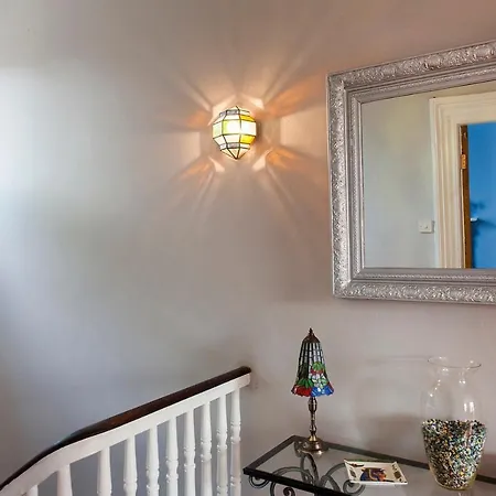 3 Bedroom Townhouse Close To City Centre Mouy60